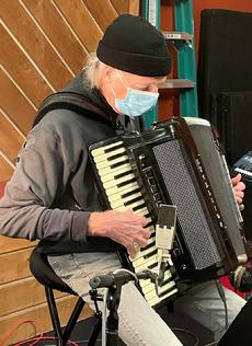 The great Don Stille (deceased Dec 2024) plays accordion on Frank Lamphere's "Now, That's Amore!" album